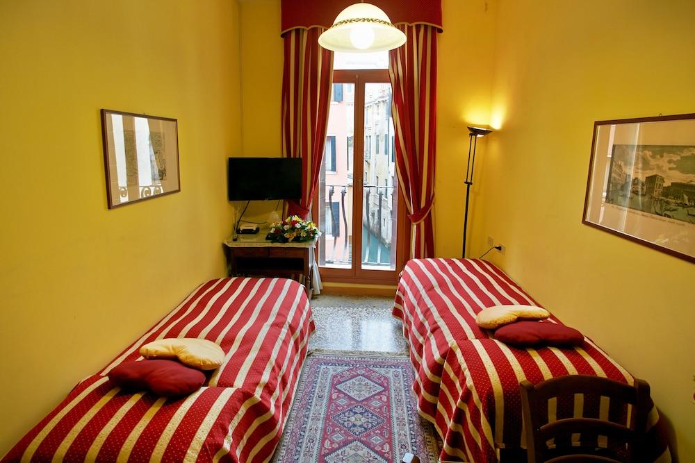 Hotel San Luca Venezia Экстерьер фото