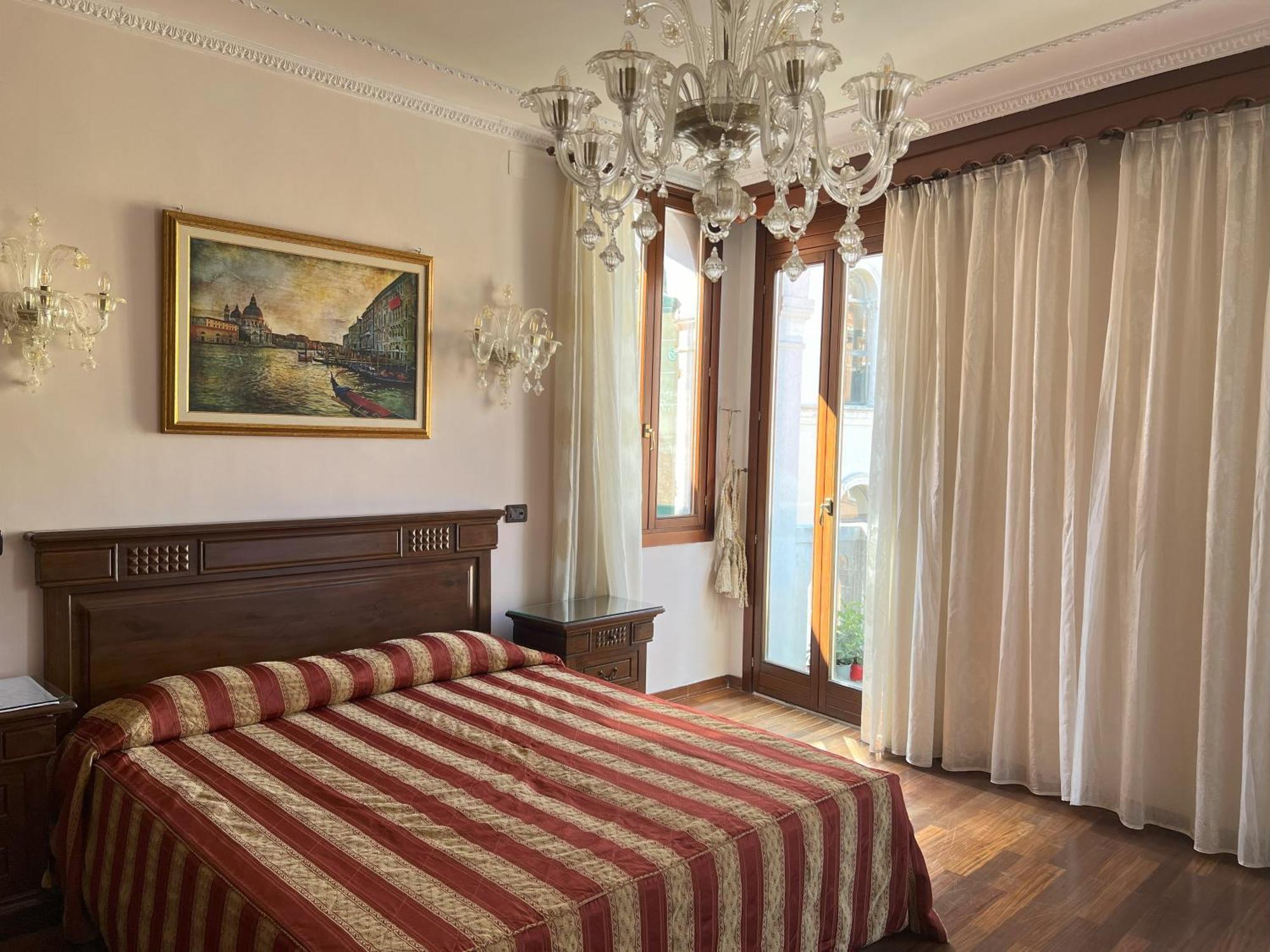 Hotel San Luca Venezia Экстерьер фото